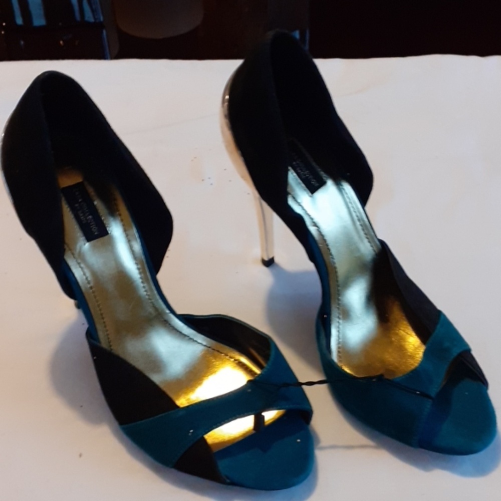 Shoes - Picture 2 of 4